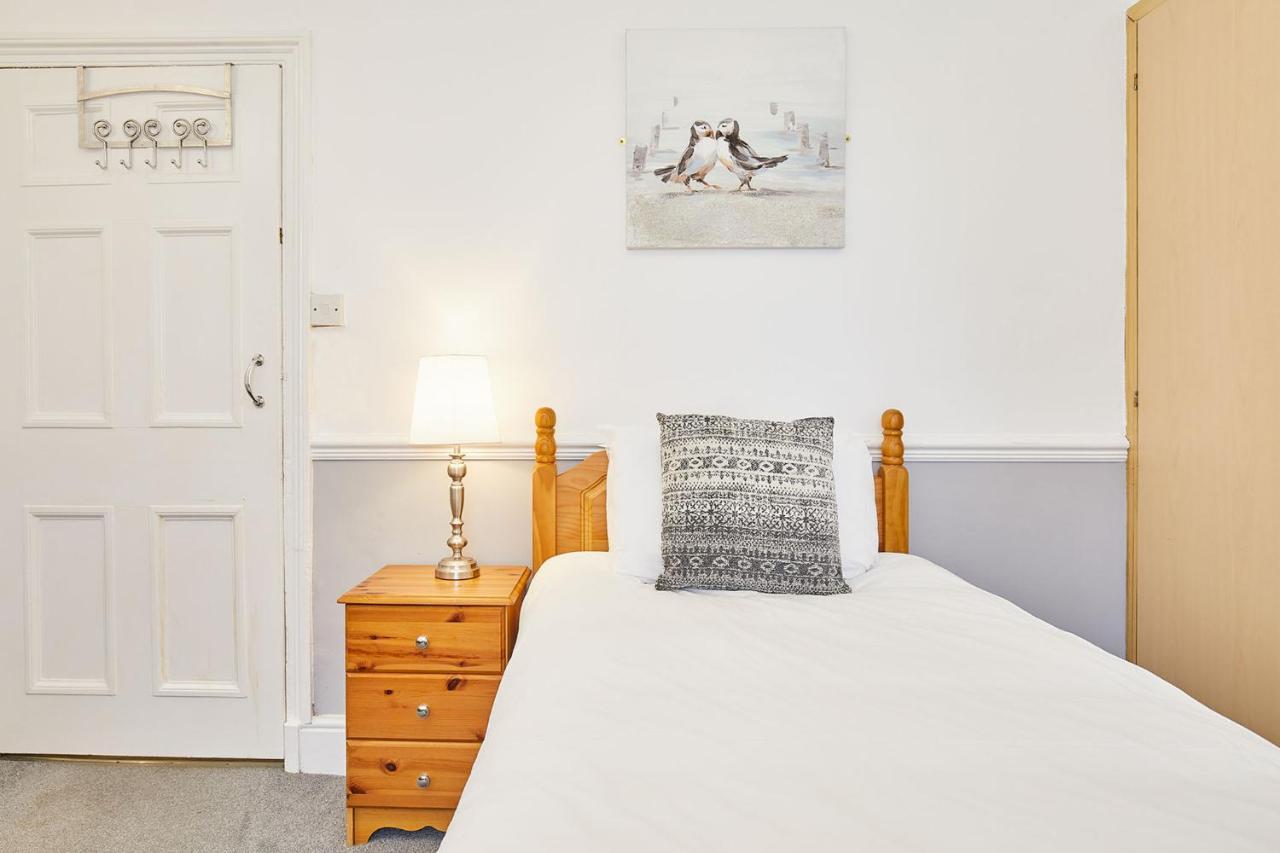 Apartment 1 - Khyber Lodge Apartments Whitby Eksteriør billede