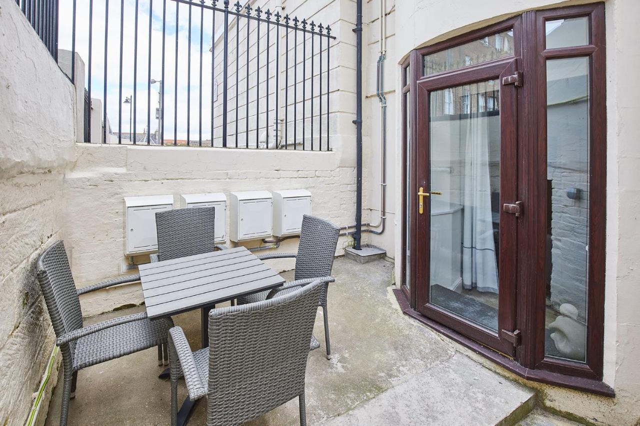 Apartment 1 - Khyber Lodge Apartments Whitby Eksteriør billede